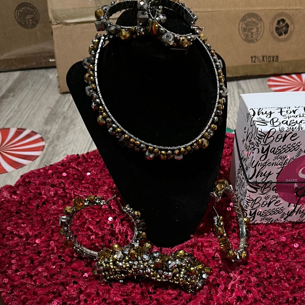 Elegant Multicolor Beaded Jewelry Set